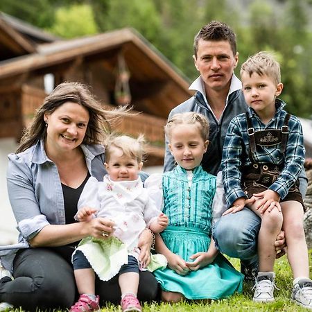 Unterlutaschg-Chalet Appartement Am Hof Slingia Exteriör bild
