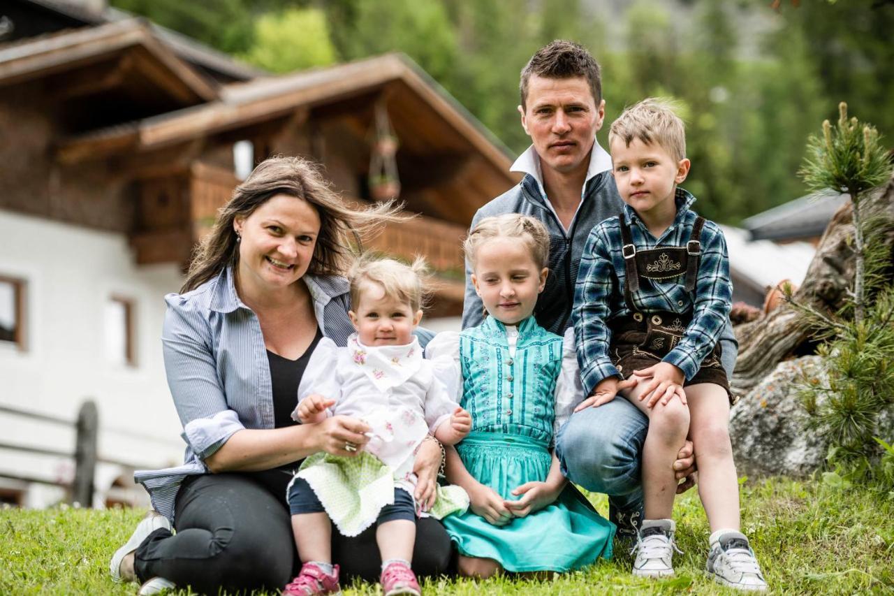 Unterlutaschg-Chalet Appartement Am Hof Slingia Exteriör bild