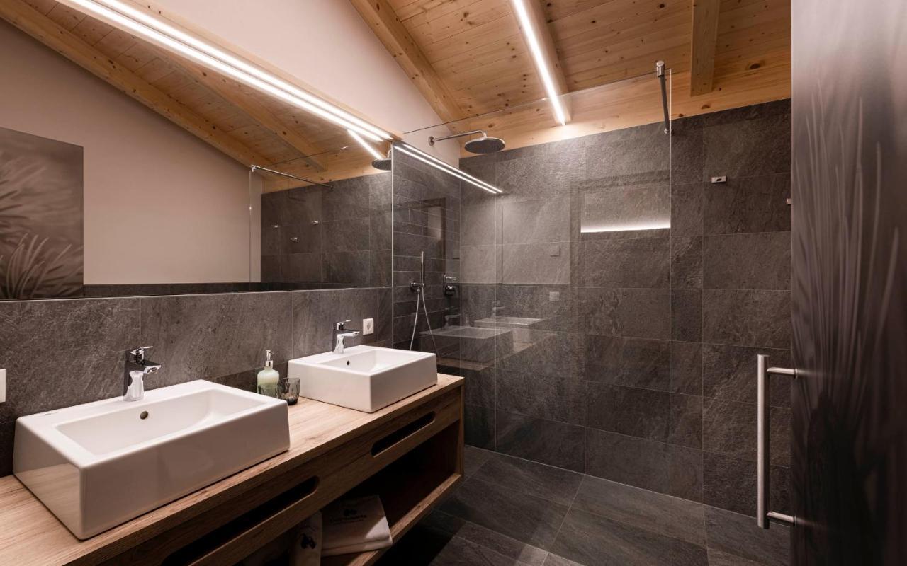 Unterlutaschg-Chalet Appartement Am Hof Slingia Exteriör bild