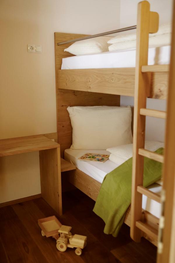Unterlutaschg-Chalet Appartement Am Hof Slingia Exteriör bild